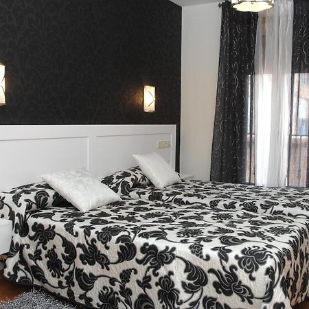 Hotel Hc Sigueenza Экстерьер фото