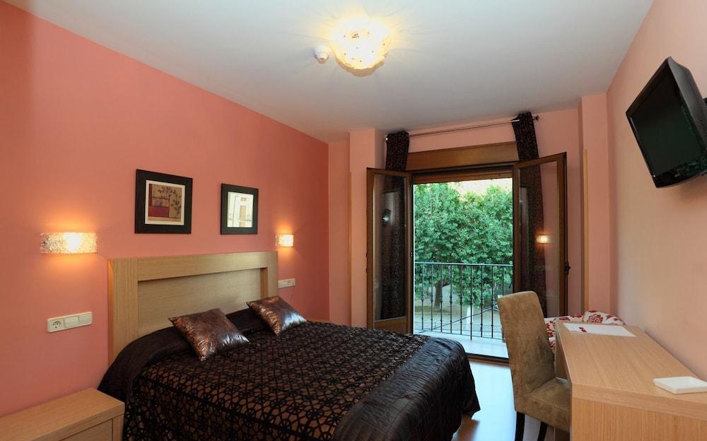Hotel Hc Sigueenza Экстерьер фото